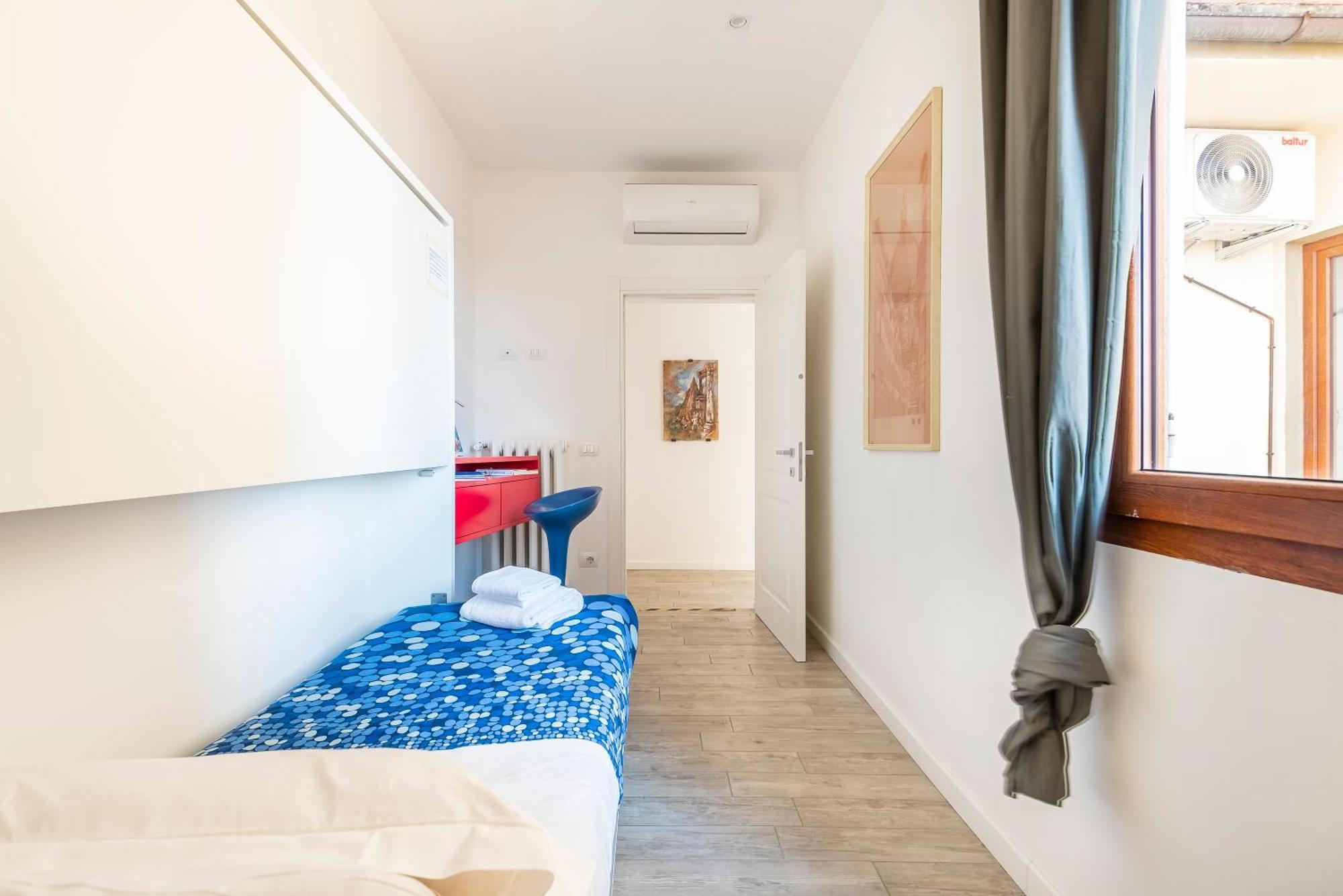 Dome House, Firenze